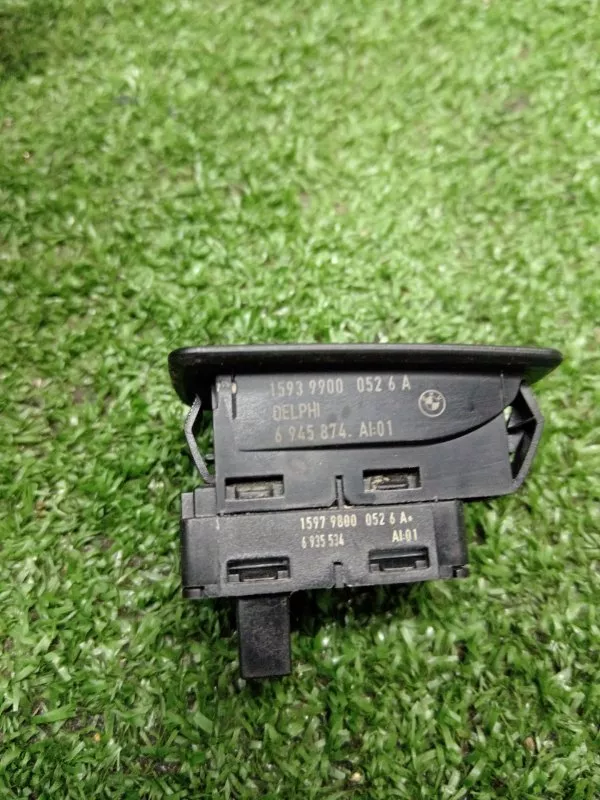 Кнопка стеклоподъемника