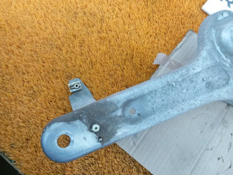 Рычаг подвески