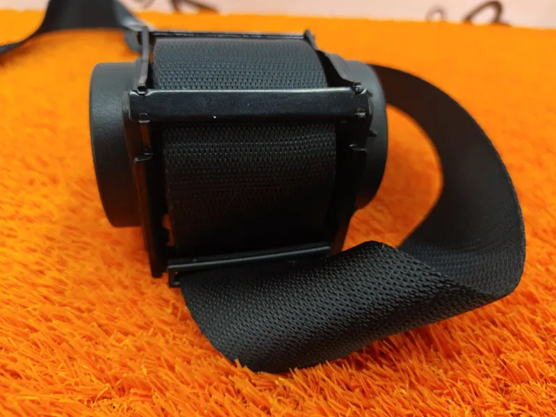 Ремень безопасности