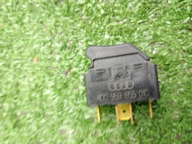 Кнопка стеклоподъемника