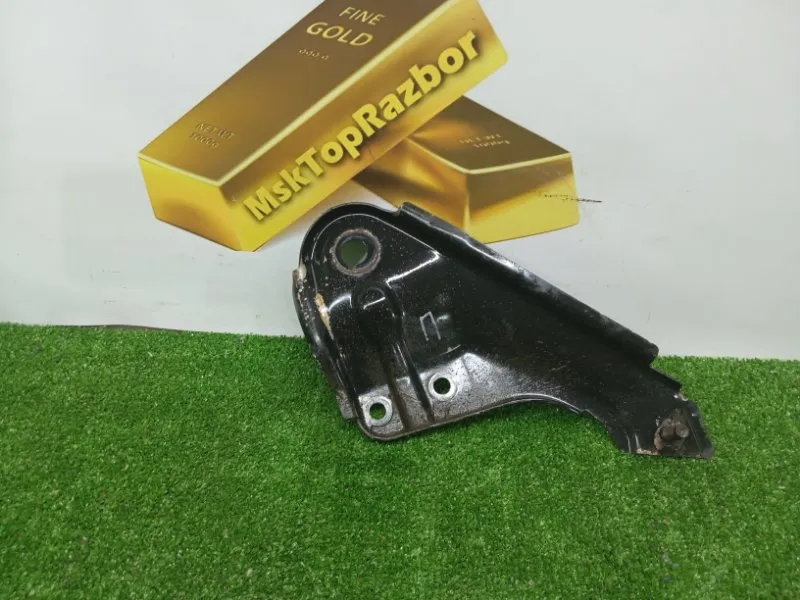 Крепление глушителя