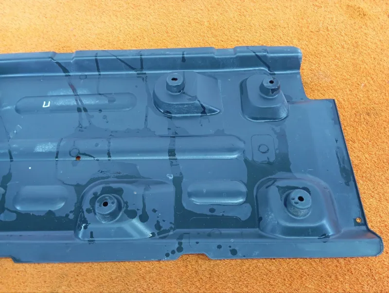 Защита днища кузова