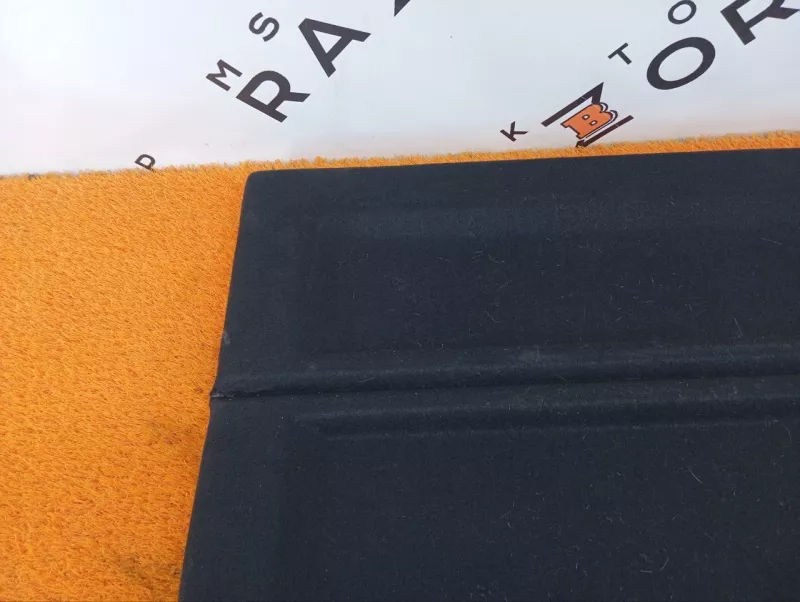 Полка багажника