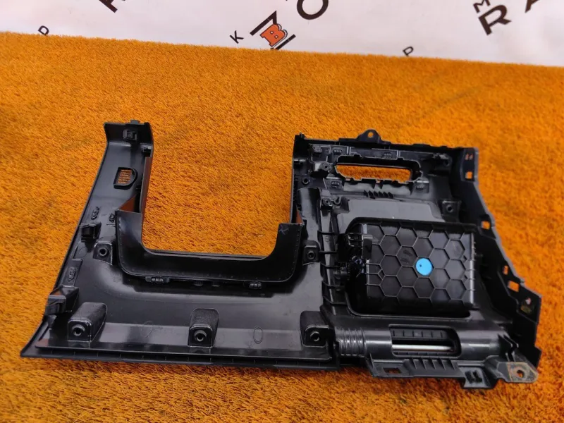 Накладка торпедо