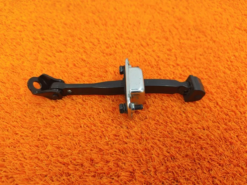 Ограничитель двери