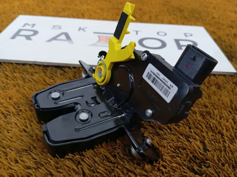 Замок багажника