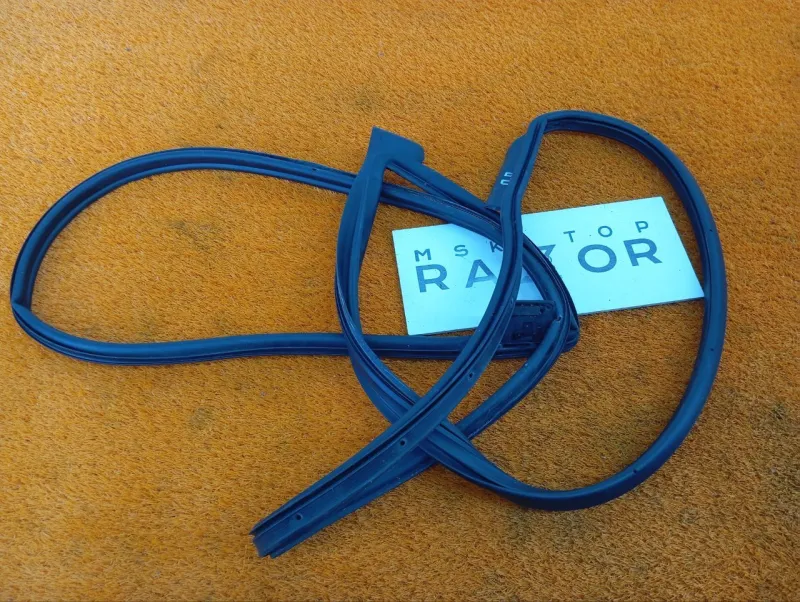 Уплотнитель двери