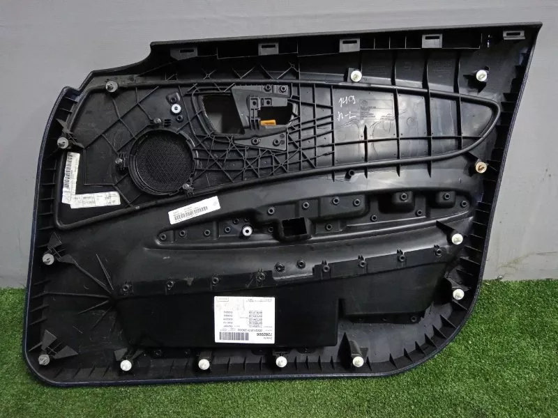 Обшивка двери BMW 1-Series 2008 51417133299 E87, передняя левая