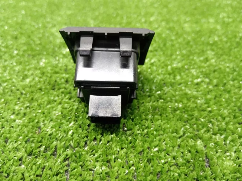 Кнопка аварийной сигнализации