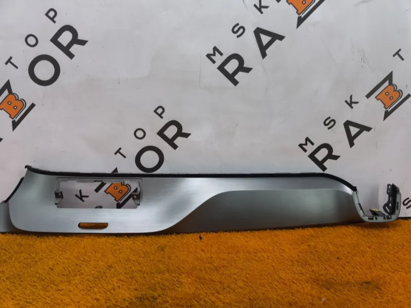 Декоративная накладка торпедо