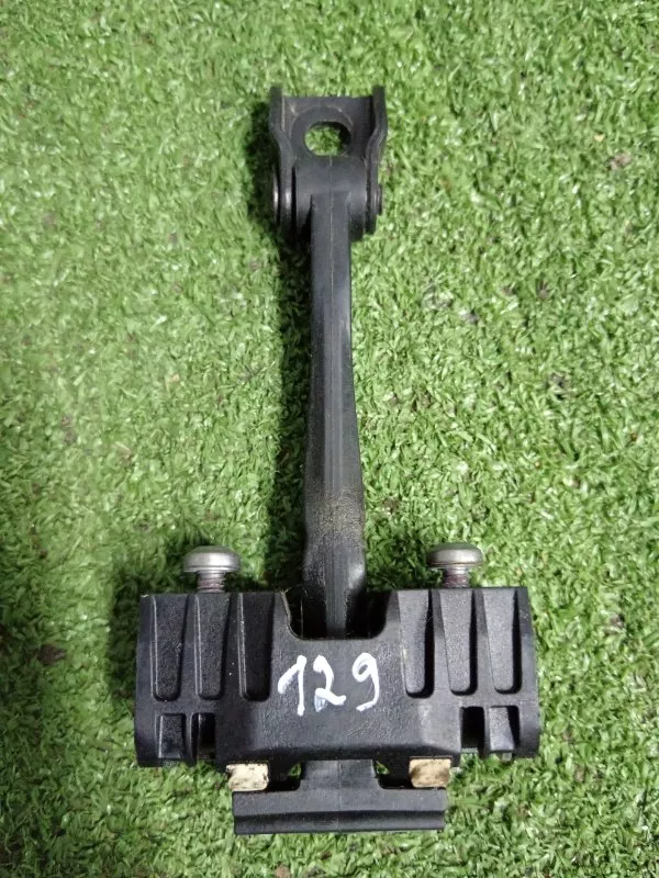 Ограничитель двери