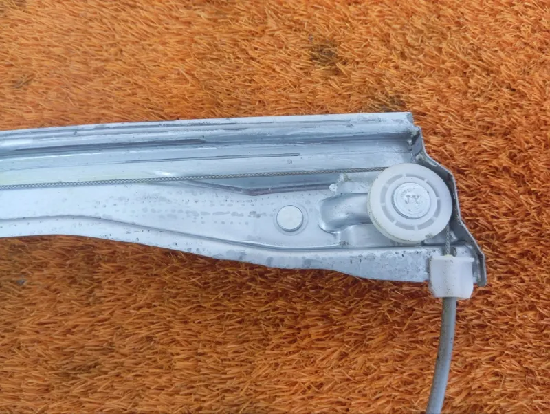 Стеклоподъемник