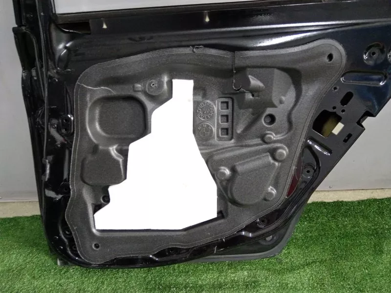 Дверь BMW 5-Series 2011 41007206114 F10, задняя правая