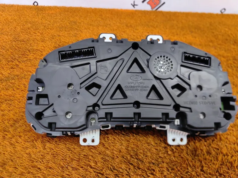 Панель приборов