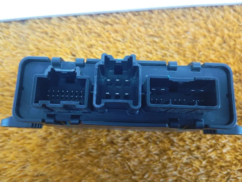 Блок управления двери багажника