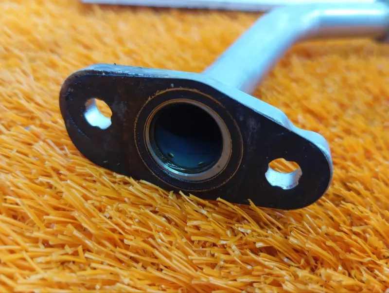 Трубка турбокомпрессора