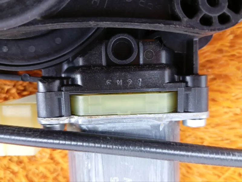 Стеклоподъемник