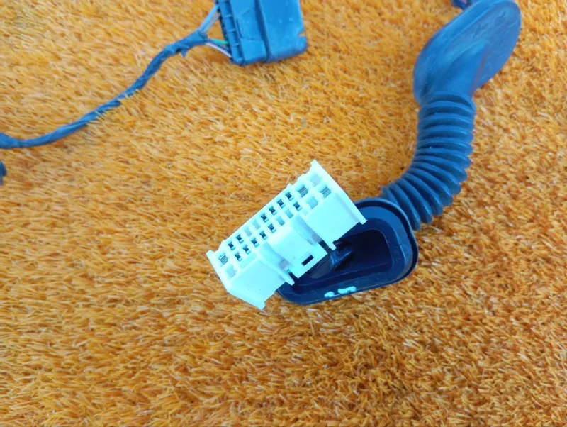 Проводка двери