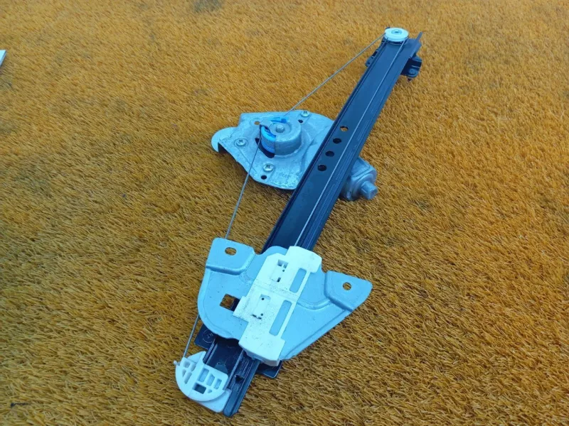 Стеклоподъемник