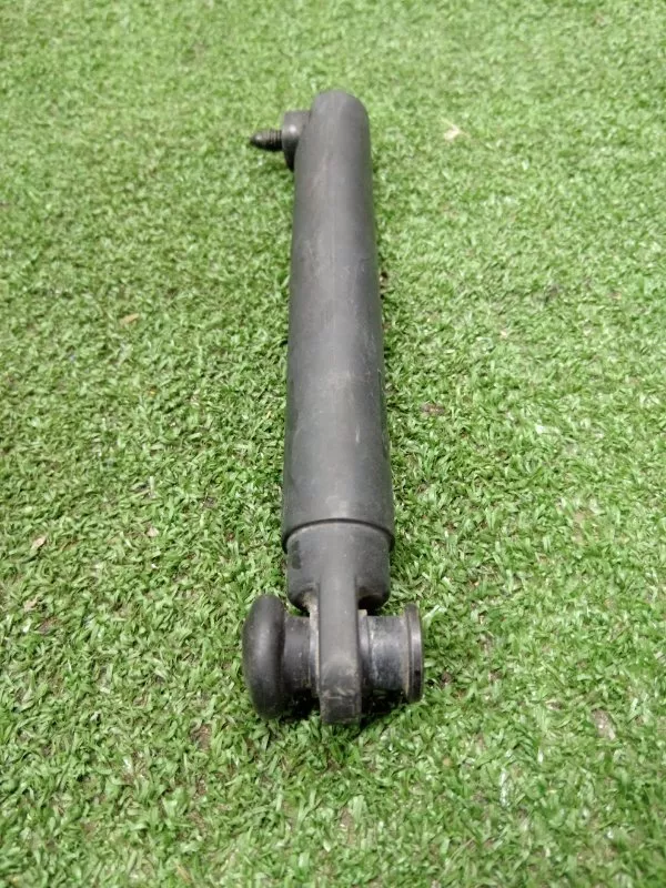 Амортизатор крышки багажника