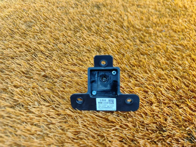 Камера переднего вида