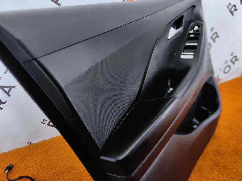 Обшивка двери