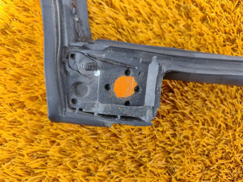 Уплотнитель двери