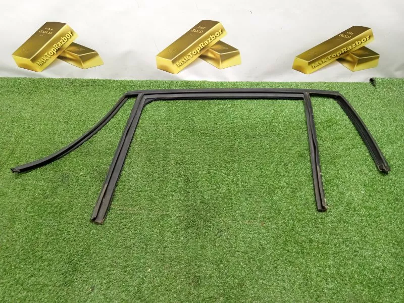 Уплотнитель стекла двери