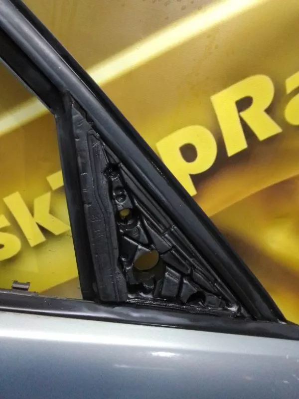 Дверь BMW 3-Series 2005 41007203644 E90, передняя правая