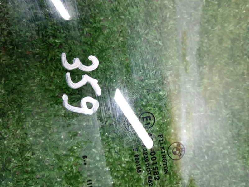 Стекло двери BMW 1-Series 2007 51337067791 E87, переднее левое