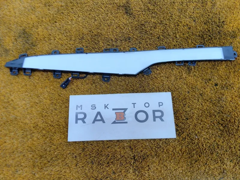 Накладка обшивки двери