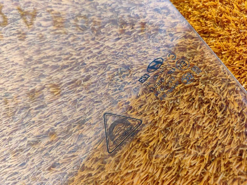 Стекло двери