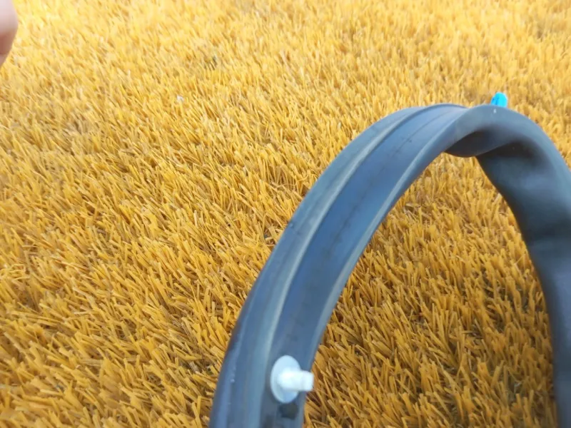 Уплотнитель двери