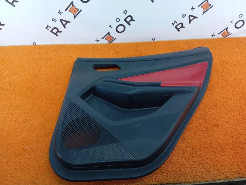 Обшивка двери