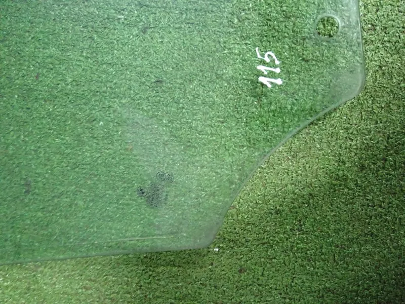 Стекло двери BMW X5 2008 51337137013 E70, переднее левое