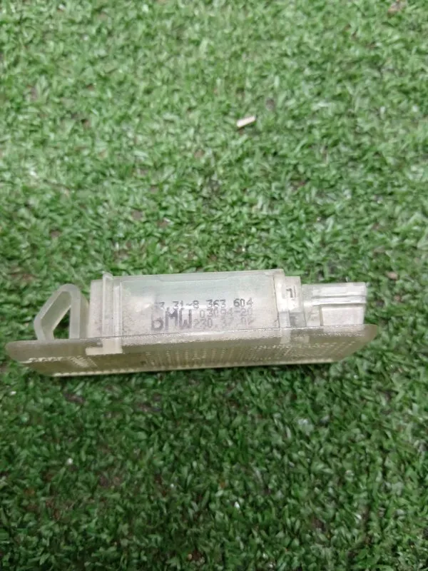 Плафон подсветки двери