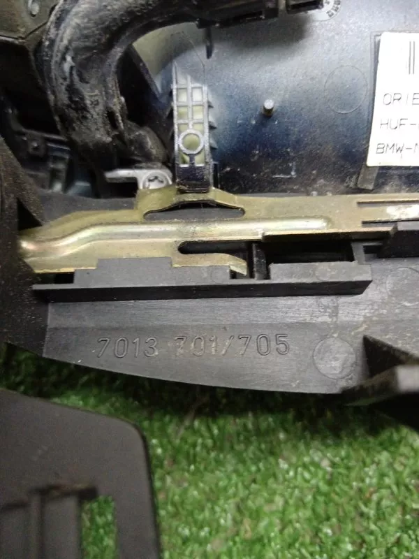 Ручка двери наружняя BMW 7-Series 2004 7013701705 E65/E66, передняя левая