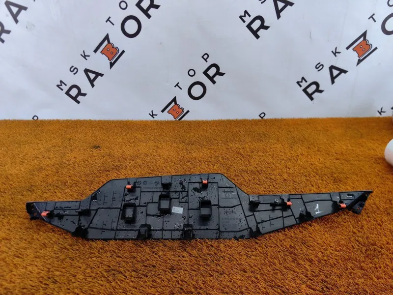 Накладка на торпедо