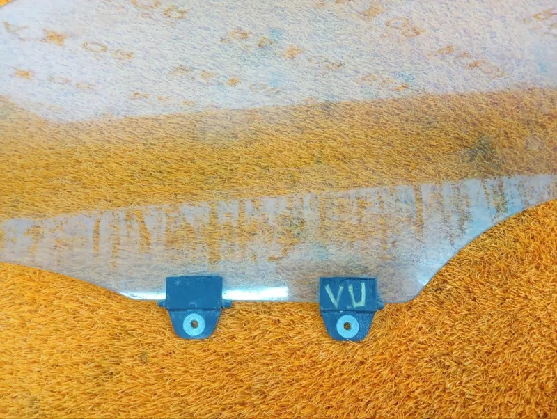 Стекло двери