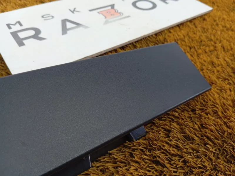 Молдинг двери