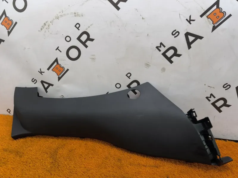 Накладка на стойку кузова