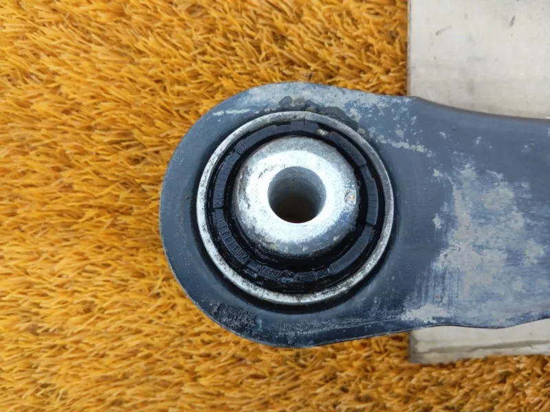 Рычаг подвески