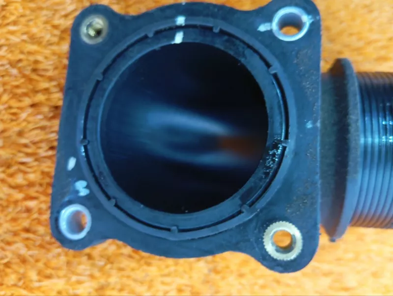 Патрубок интеркулера