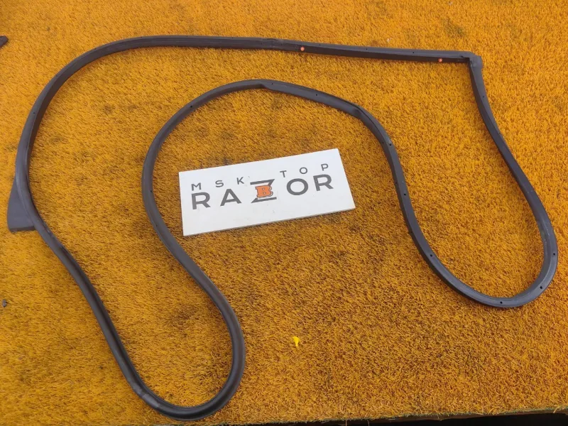 Уплотнитель двери