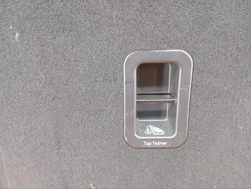 Спинка сиденья