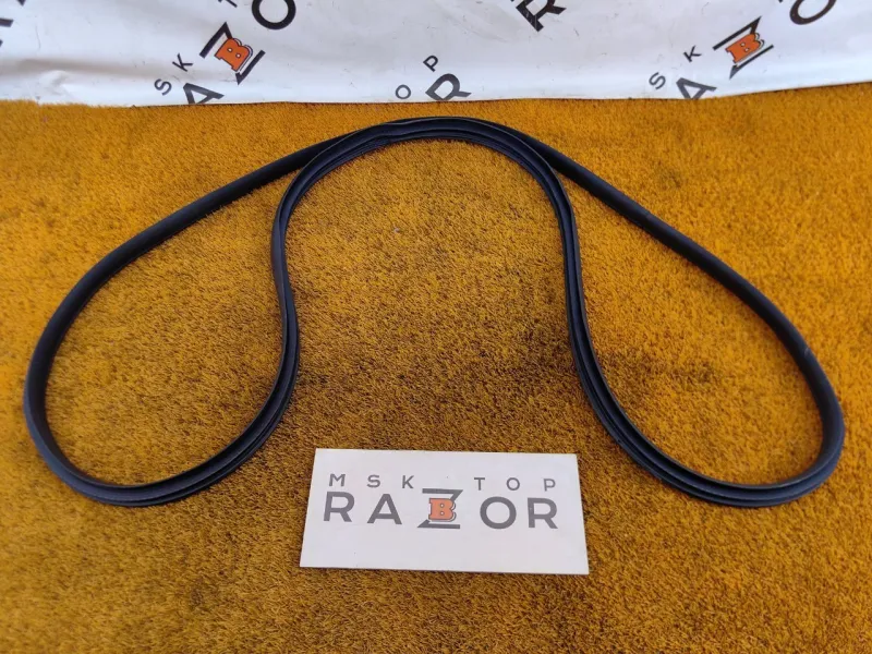 Уплотнитель проема двери