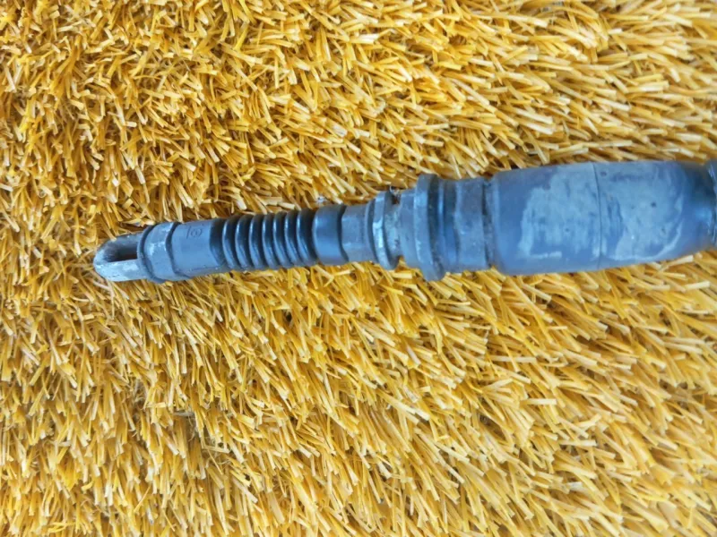 Трос стояночного тормоза