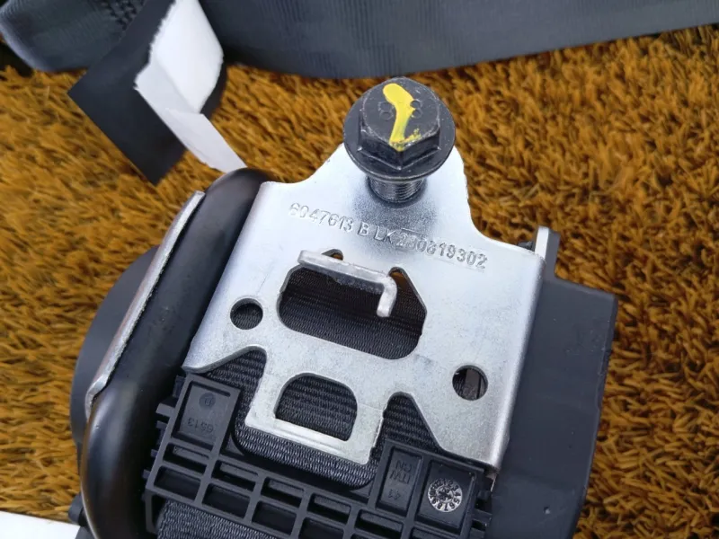 Ремень безопасности