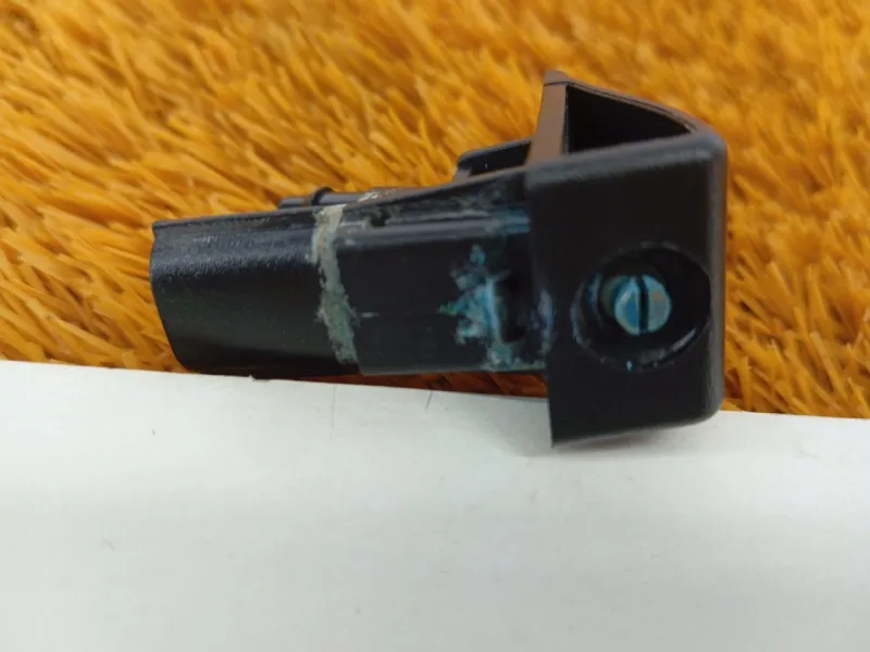 Форсунка стеклоомывателя