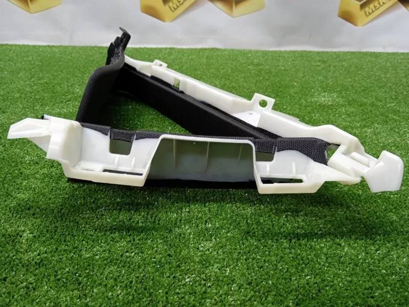 Накладка на стойку кузова